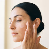Crème Exfoliante aux Spicules & Cica ExoBlanc — geste d'application